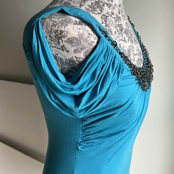 Women tops - Picture 2 of 5